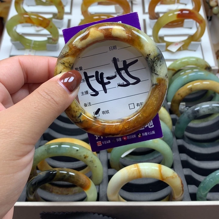 未镶嵌蛇纹石玉手镯风**水