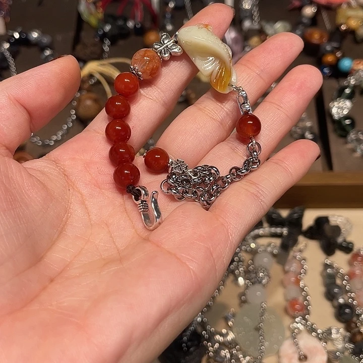 蛇纹石玉合金颈饰