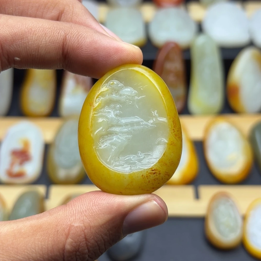 和田玉未镶嵌颈饰