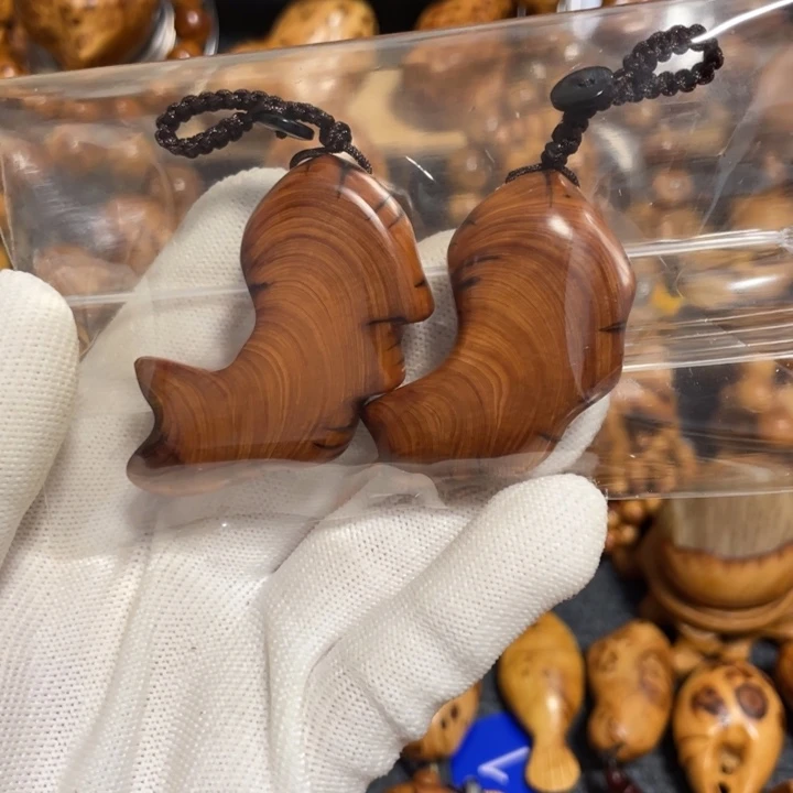 柏木德****师太行崖柏陈华鱼一对儿