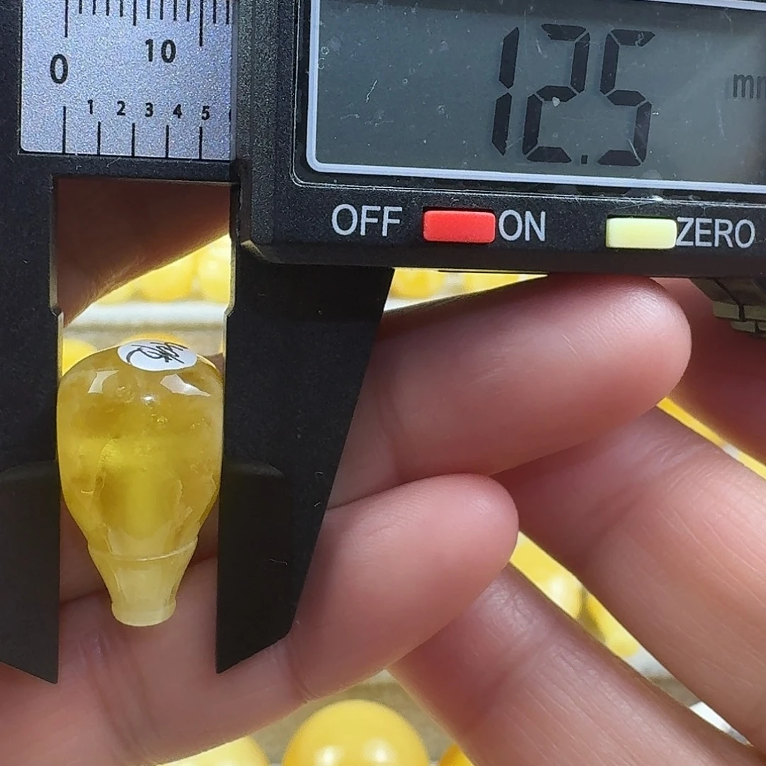 蜜蜡未镶嵌裸石16杂