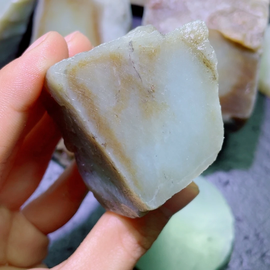 和田玉未镶嵌珠宝半成品