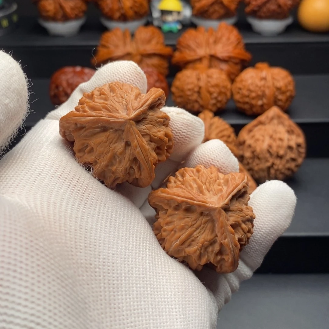 把件文玩核桃皮*吕盘山三棱