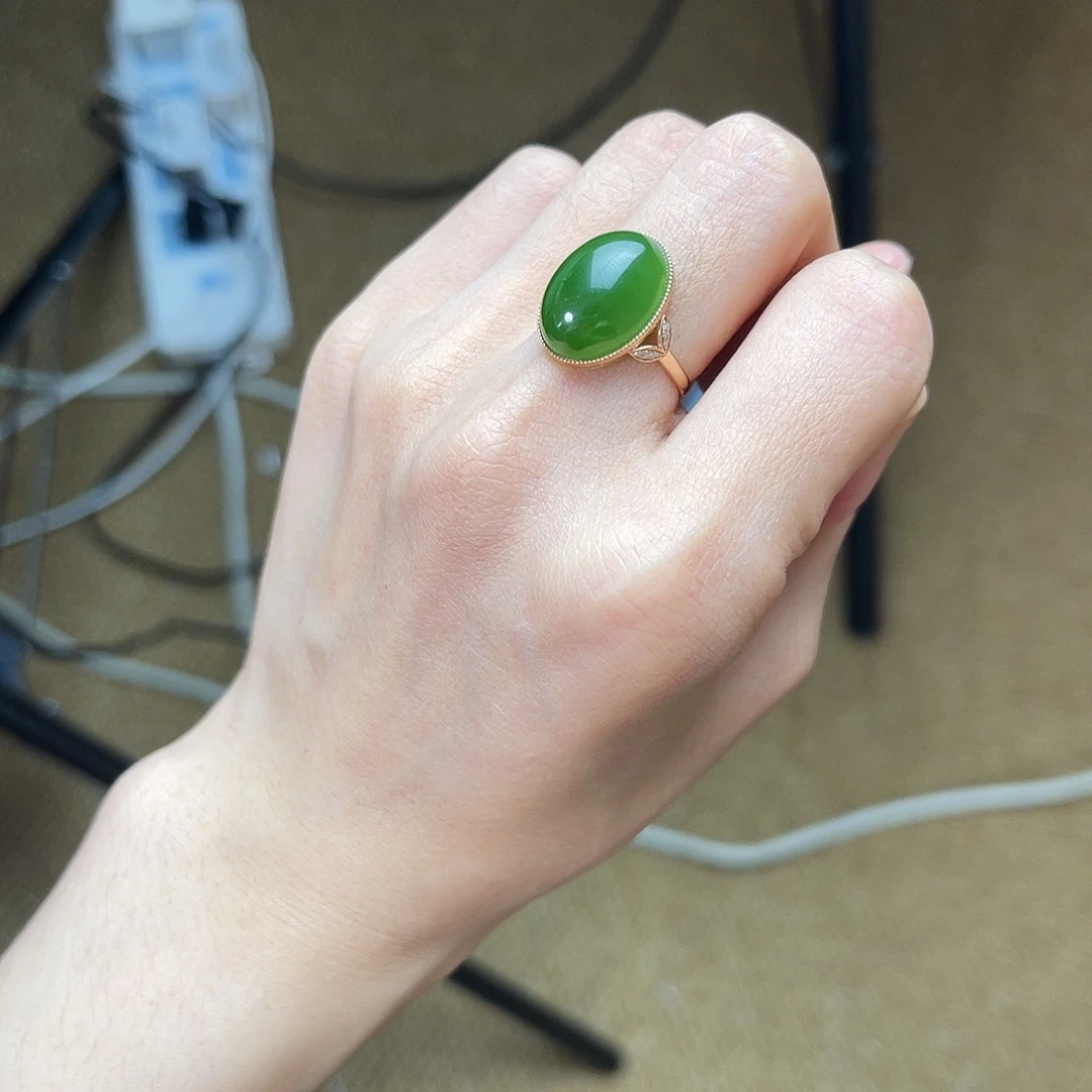 和田玉18K金镶嵌戒指