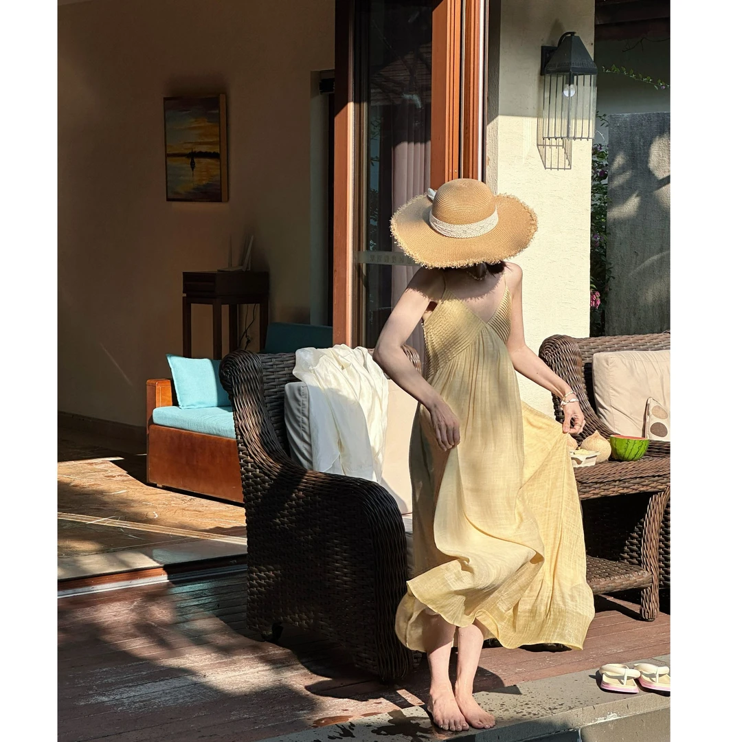 【茶歇】夏季吊带连衣裙设计感小众度假长裙小众女装裙子