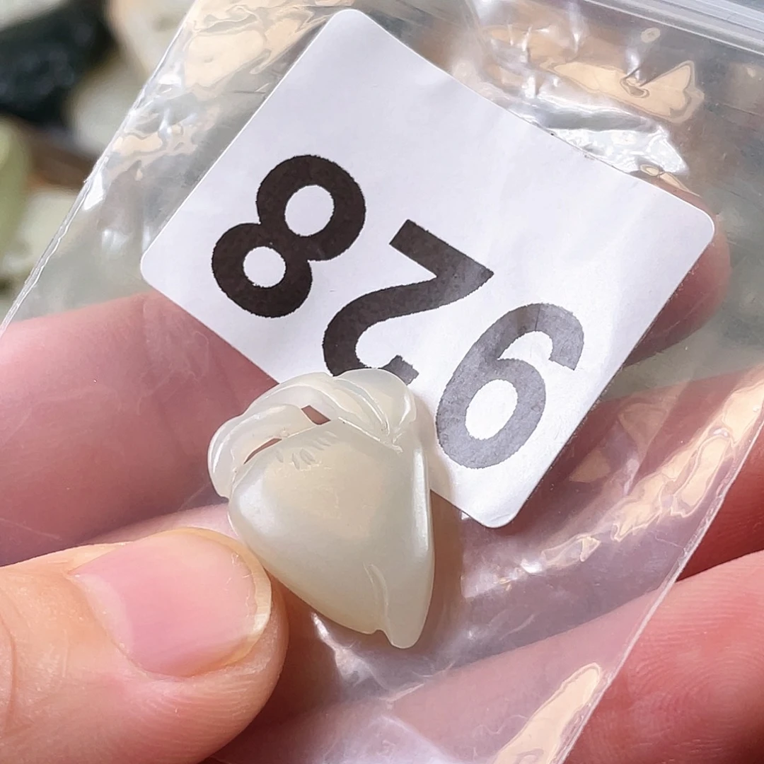 和田玉（糖玉）颈饰未镶嵌