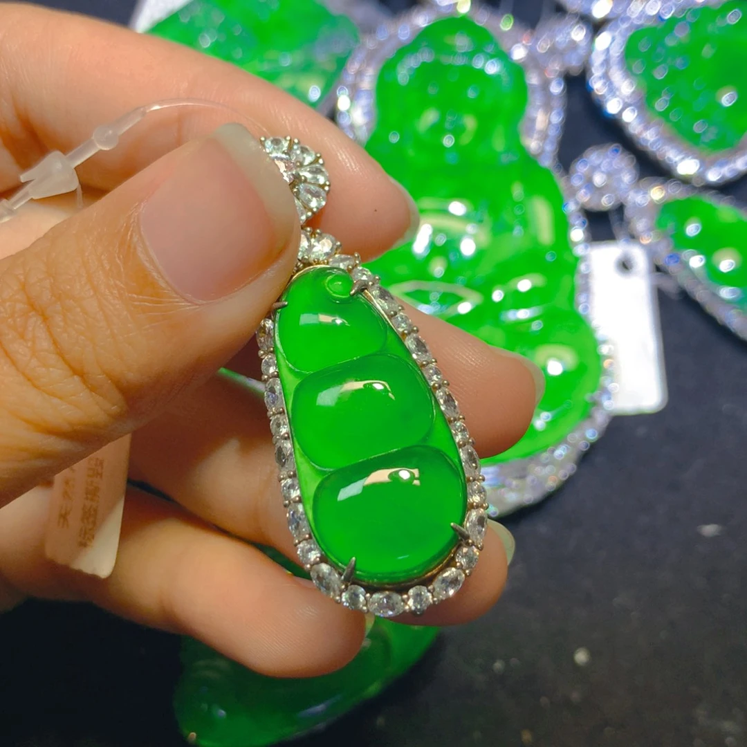 翡翠银S925镶嵌颈饰