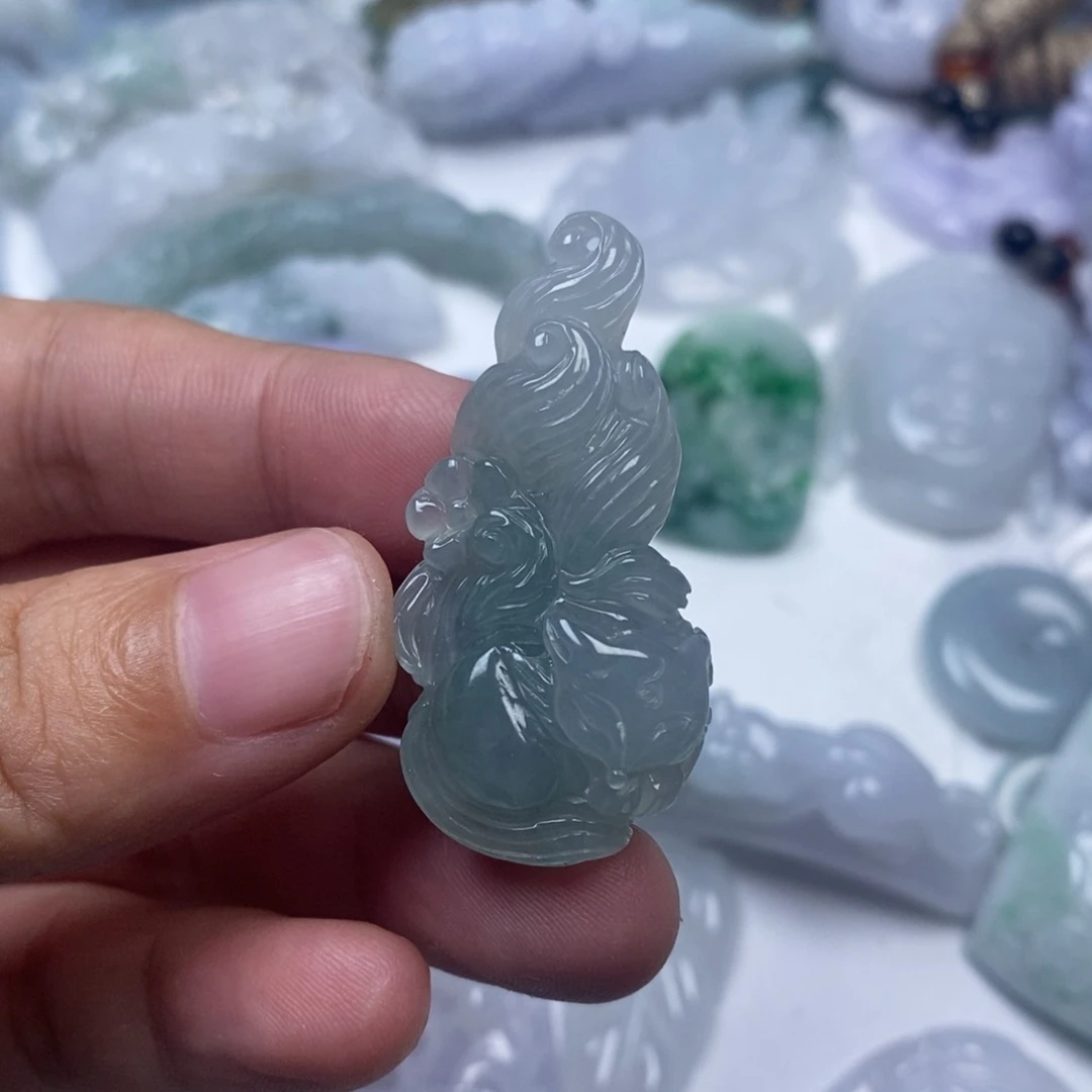 翡翠未镶嵌颈饰翡翠