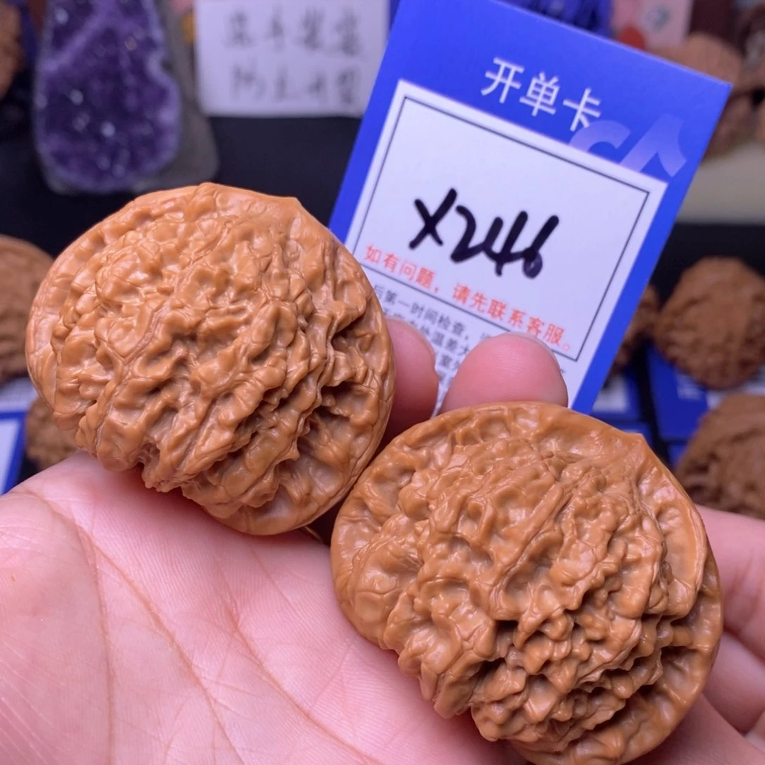 文玩核桃把件52官帽x246