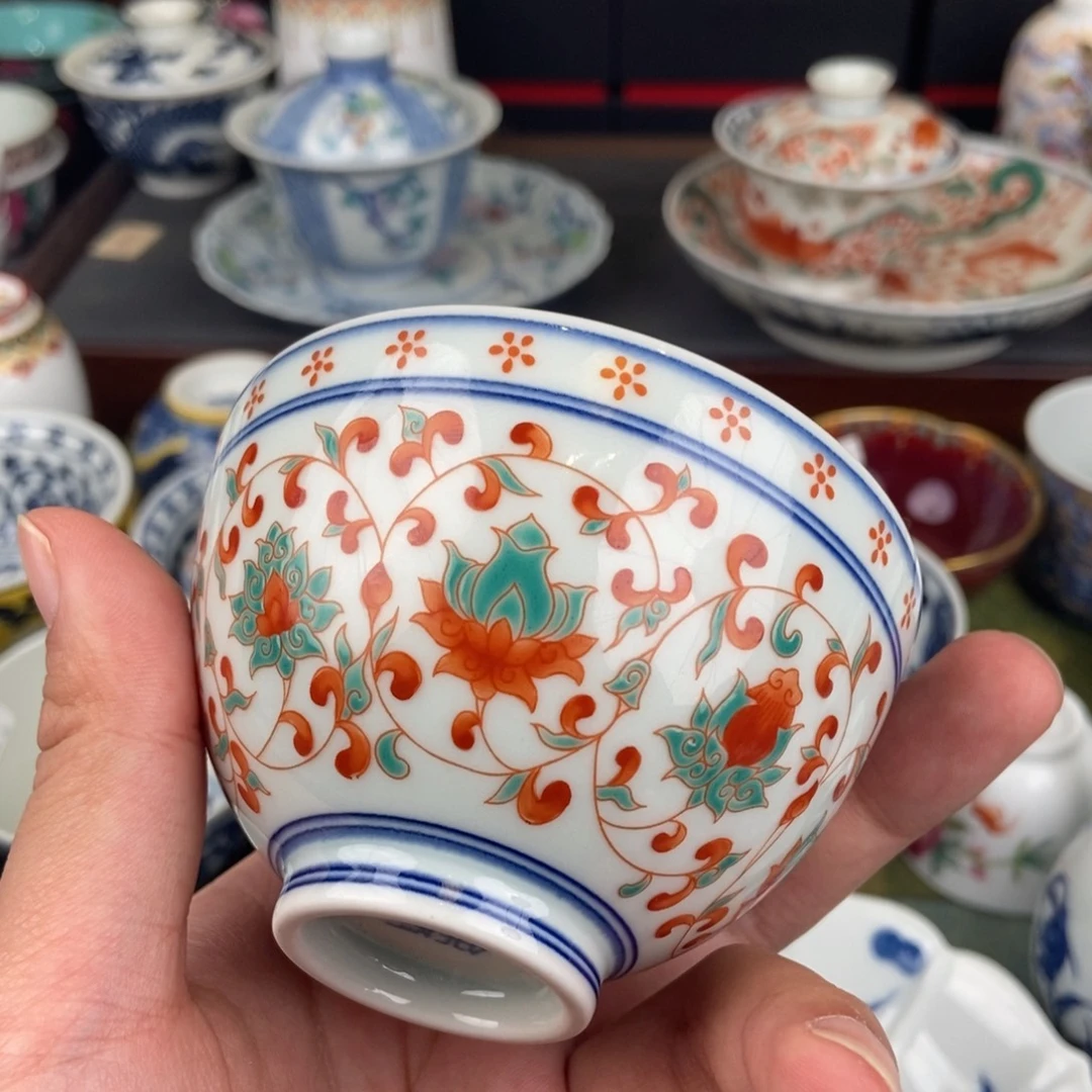 左***柚陶瓷的设计师是什么时候