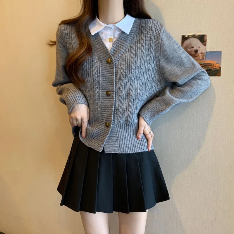 假两件秋季新款针织长袖开衫毛衣女学院风大码温柔韩系上衣女