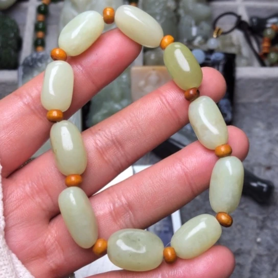 和田玉把件未镶嵌