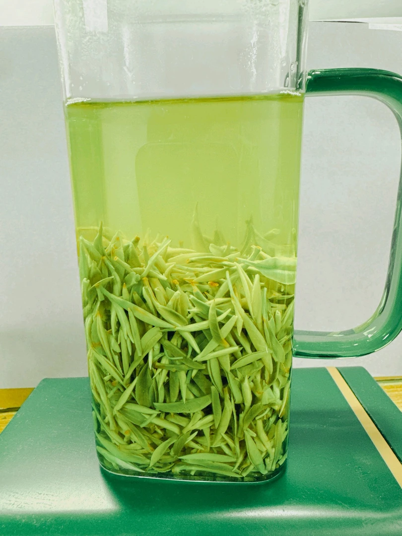 （2025年新茶）宝峰·信阳浉河港明前嫩嫩