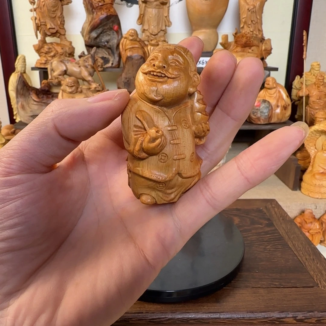 崖柏小木匠艺雕一物一拍