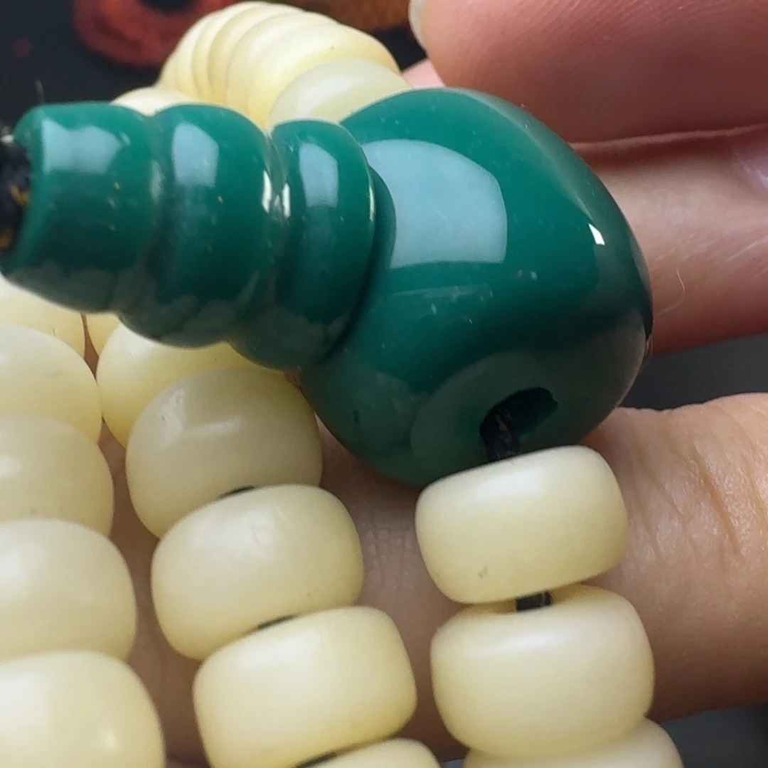 大叶紫檀（黑酸枝木类）牛骨串扎西德勒