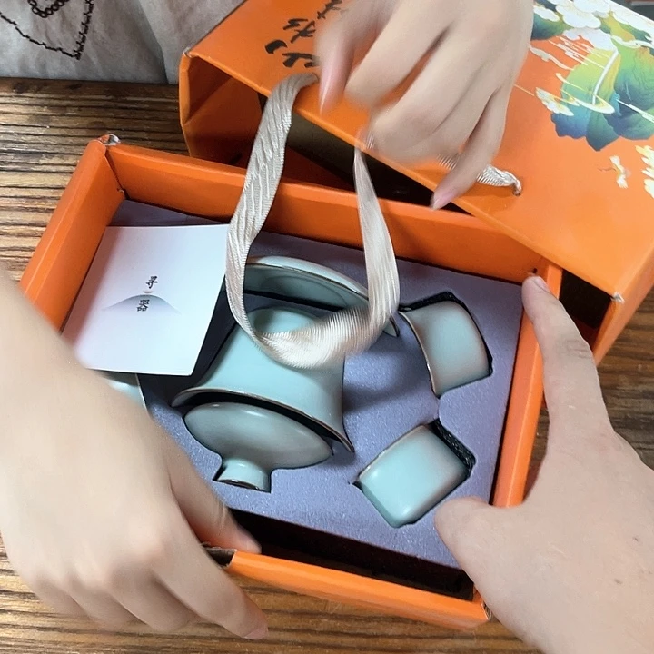 孤品茶具套装等。