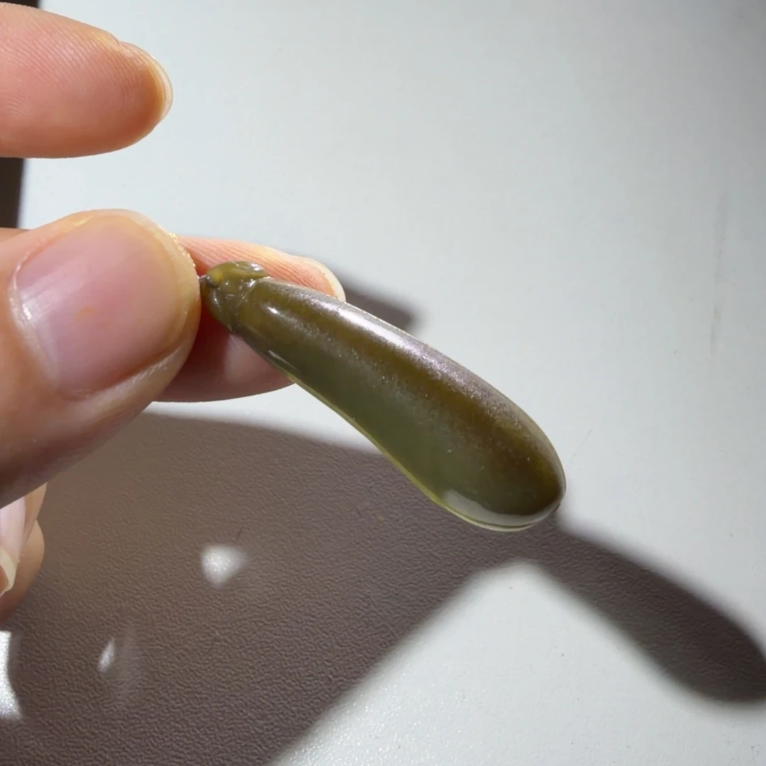 颈饰未镶嵌翡翠好