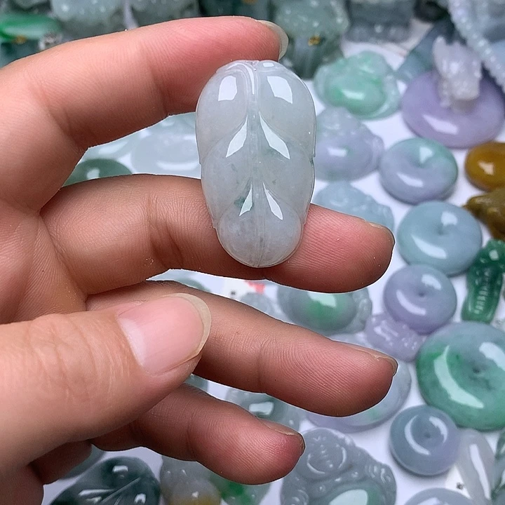 翡翠未镶嵌颈饰天然翡翠