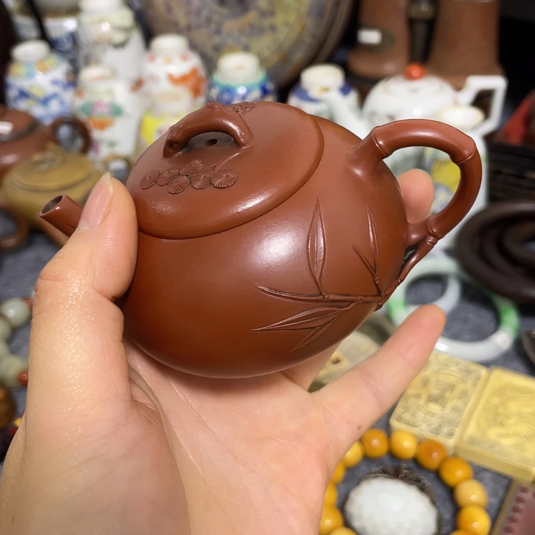 乞***业铜摆件一个物件。