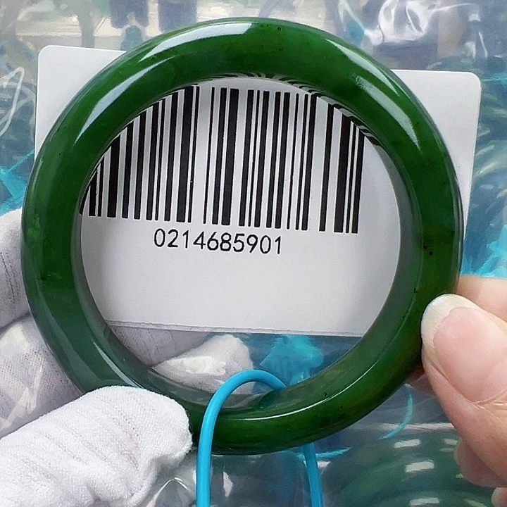 和田玉未镶嵌手镯微瑕58