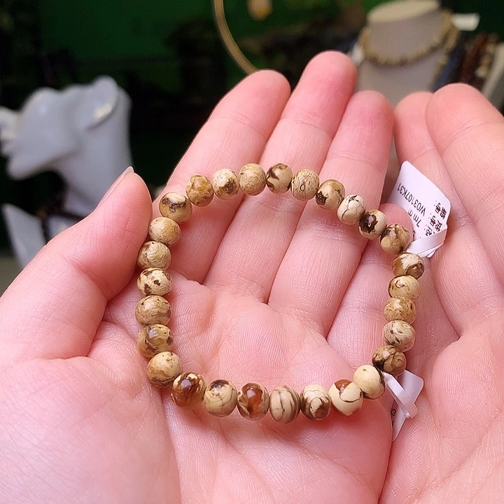 琥珀未镶嵌裸石抚顺琥珀7