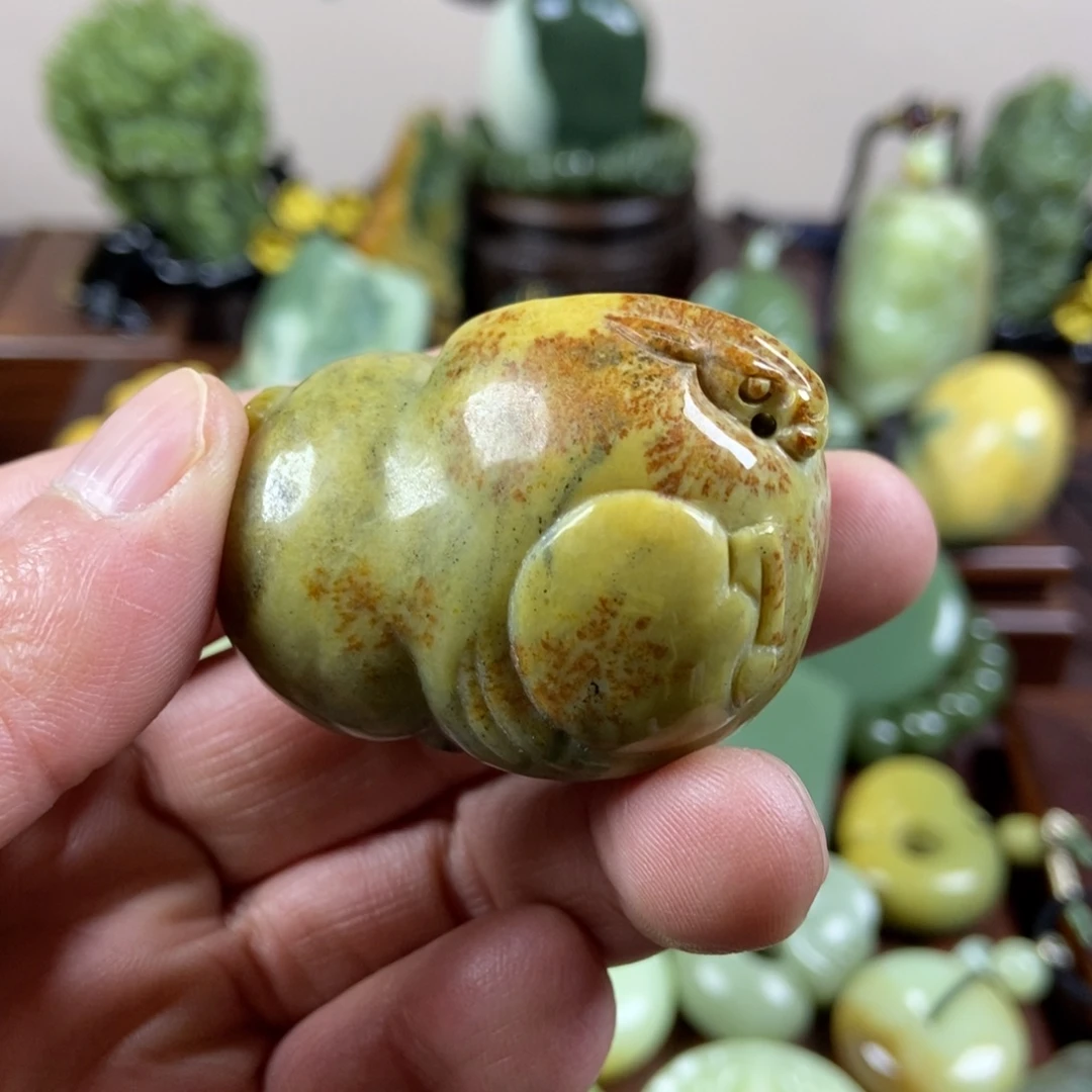 岫岩河磨玉（透闪石质玉）未镶嵌珠宝奇石