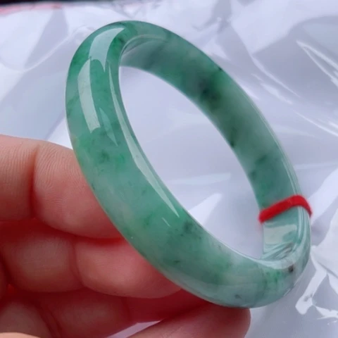 翡翠手镯未镶嵌正58