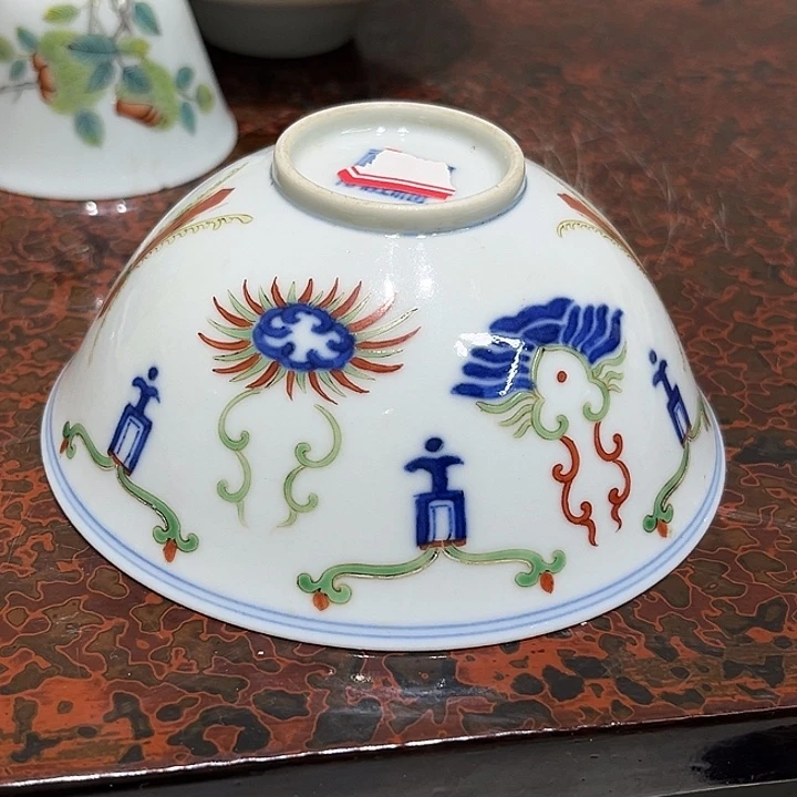 *****瓷片精美的陶瓷摆件……