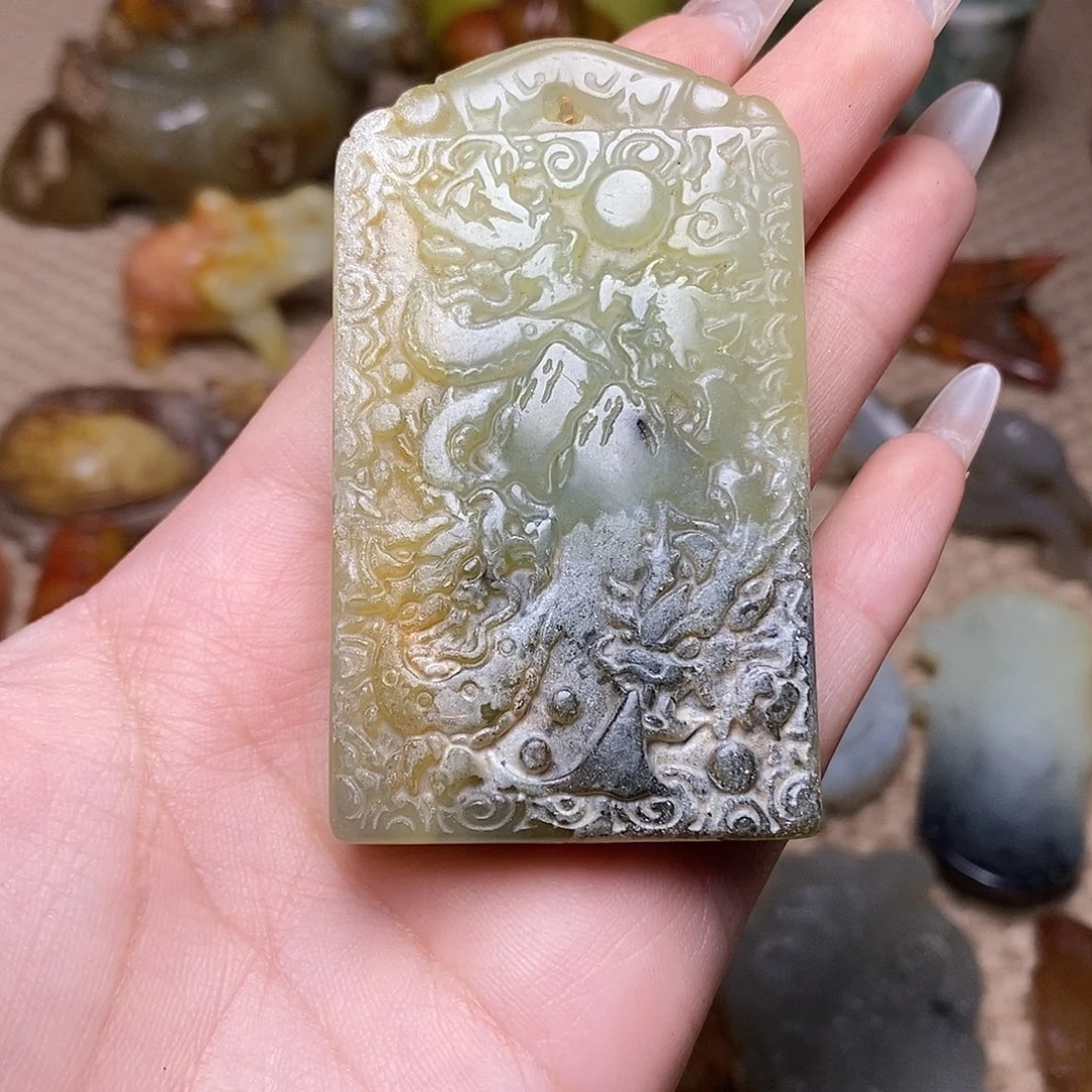 未镶嵌蛇纹石玉颈饰