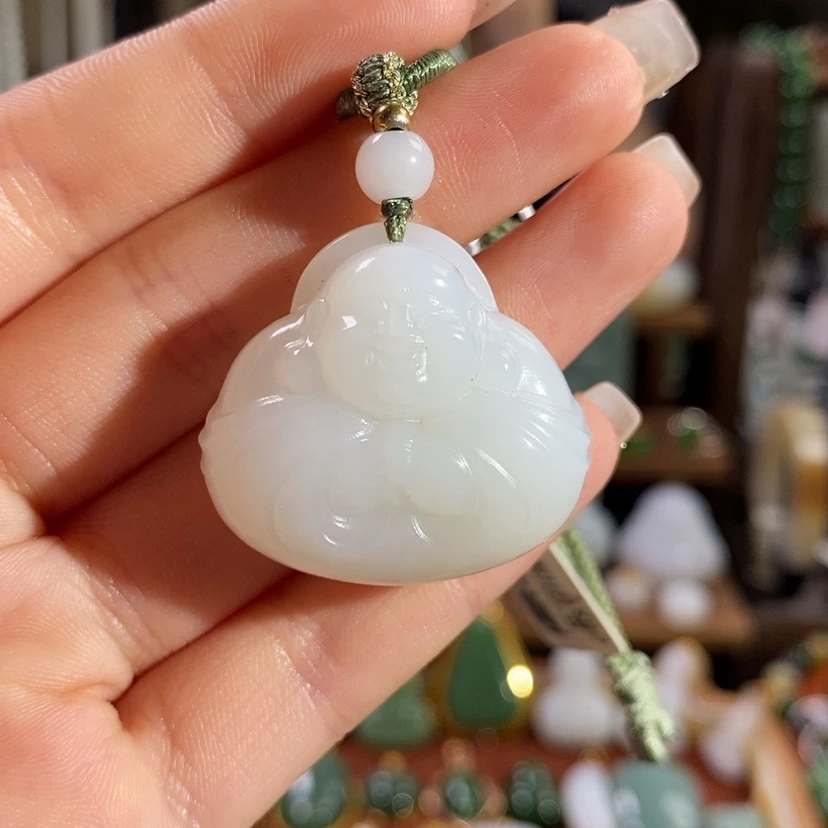 【闪购商品】吊坠(赠链)未镶嵌和田玉