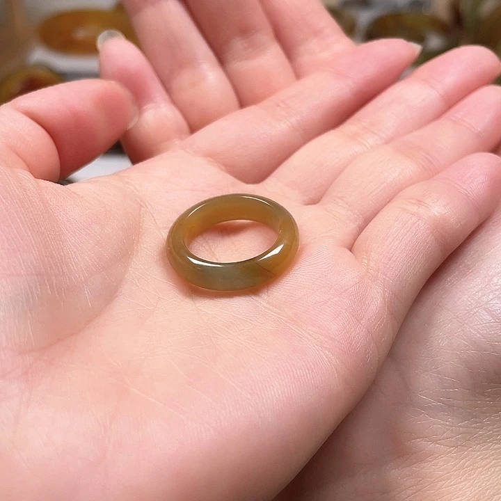 蛇纹石玉戒指未镶嵌爱****子