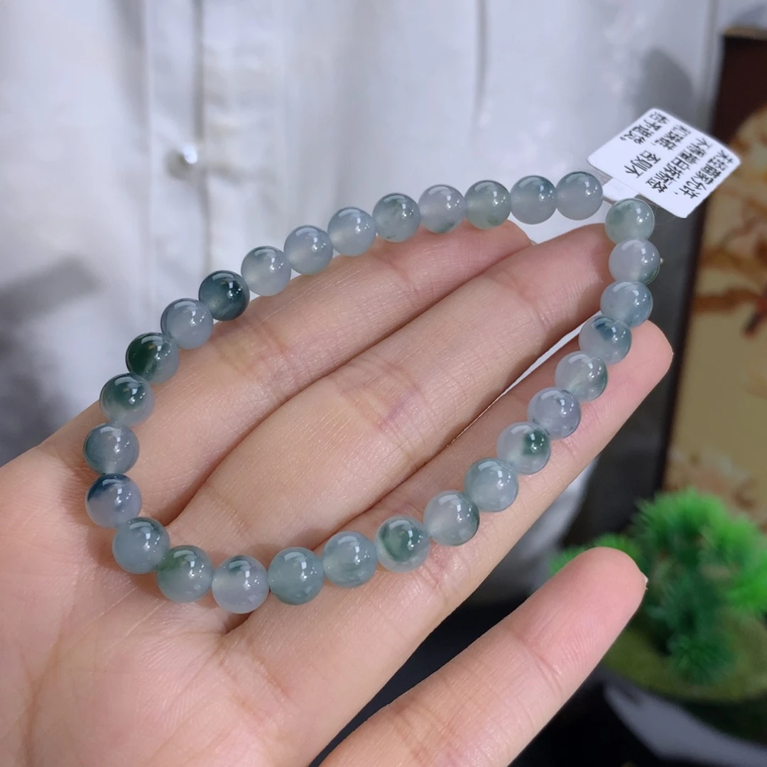 未镶嵌手串翡翠卡6冰润胶蓝底飘蓝花