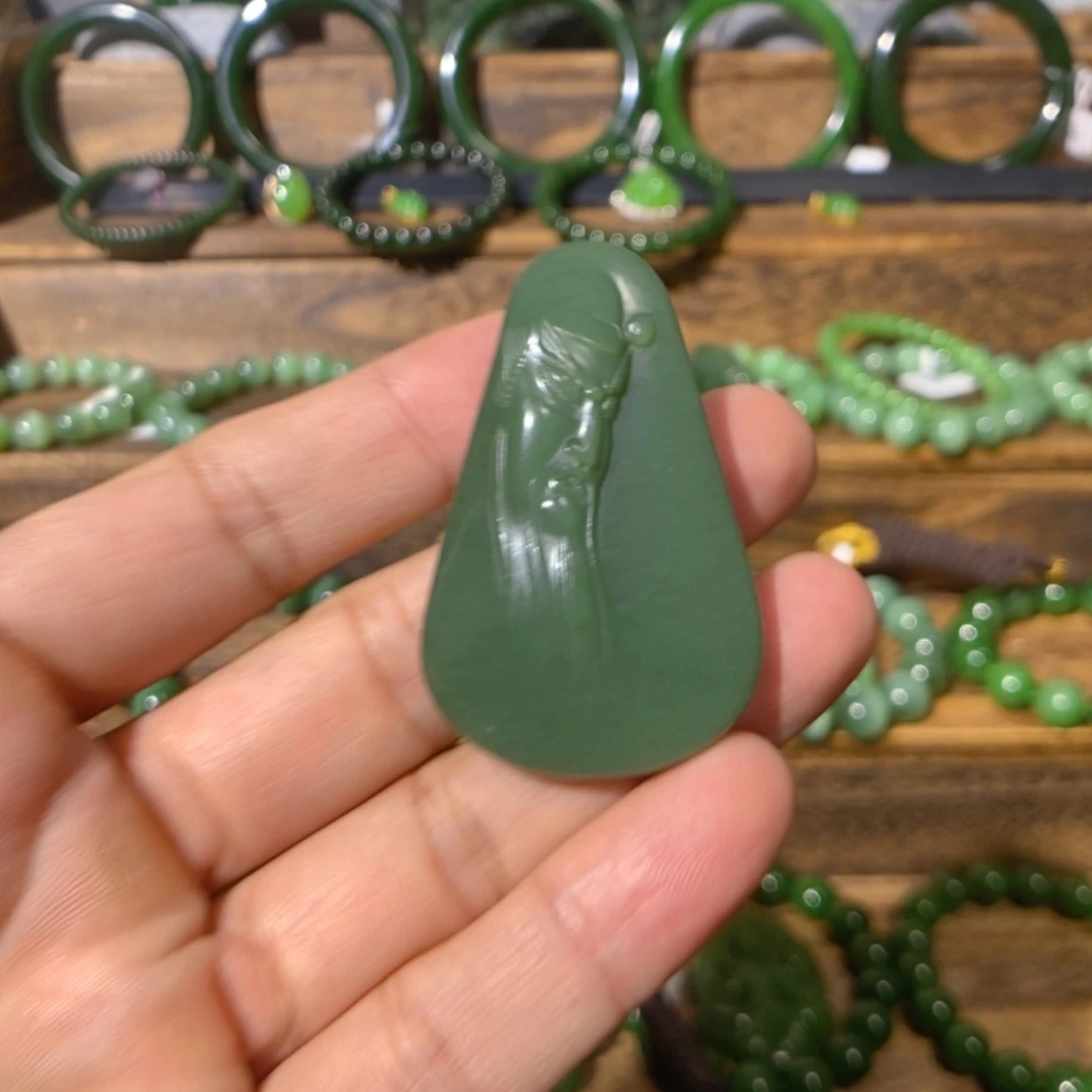 【闪购商品】吊坠(不含链)未镶嵌和田玉阿富汗鸭蛋青关公