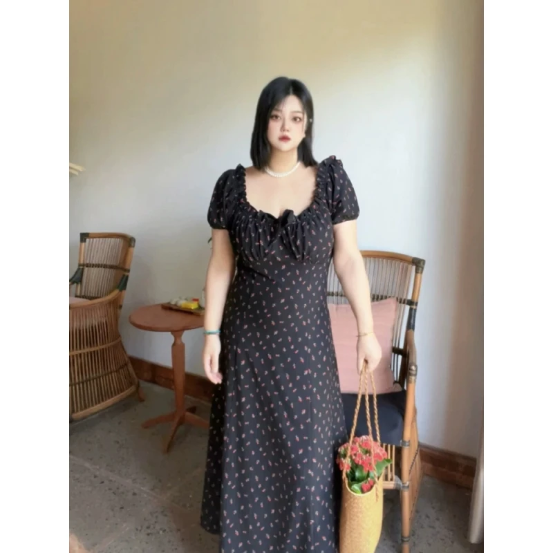 大码法式复古方领黑色碎花连衣裙夏 胖MM高级感小众显瘦收腰长裙