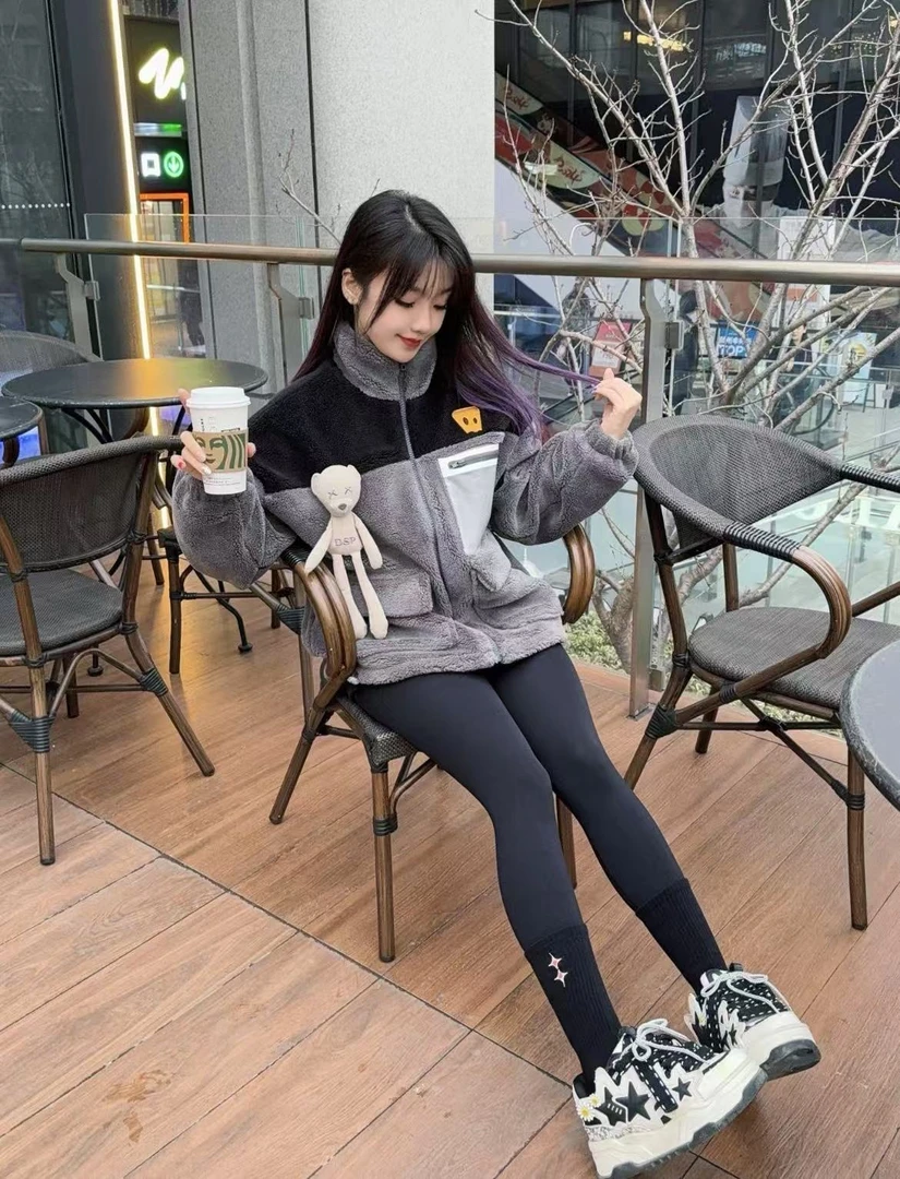老薛情侣款拼接羊羔羔外套