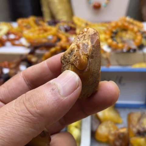 未镶嵌蜜蜡手串吊坠