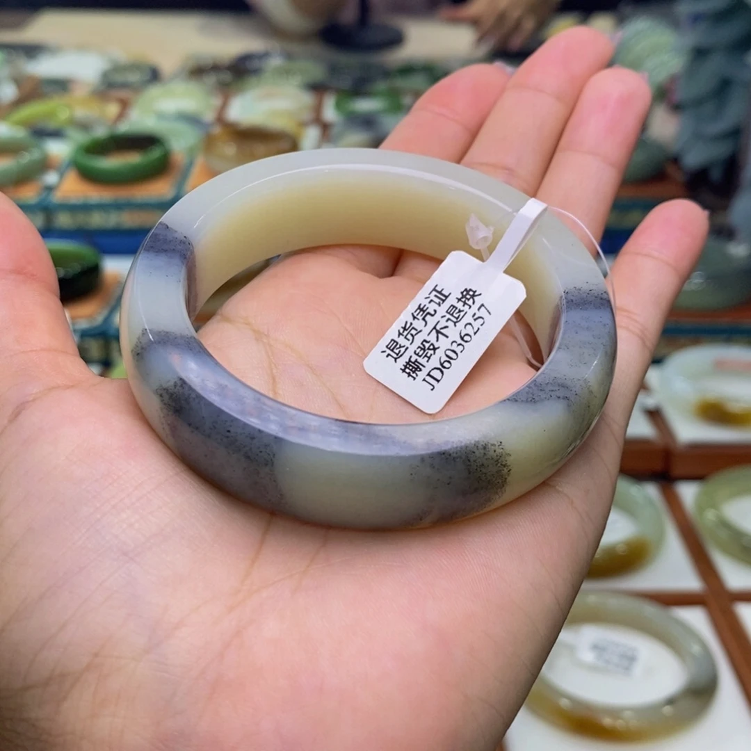 未镶嵌手镯和田玉和田玉且末青花5455