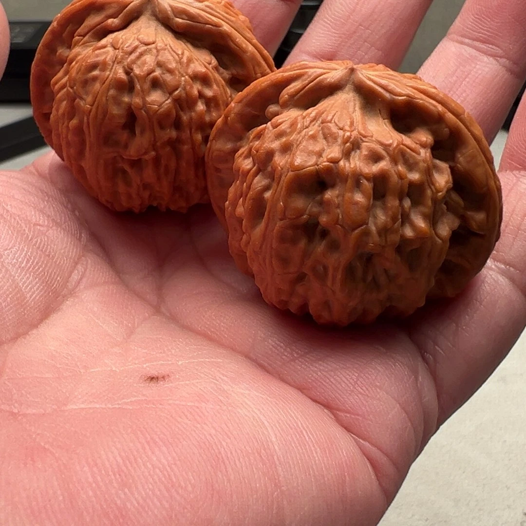 用***5猴头核桃吊坠白狮子头