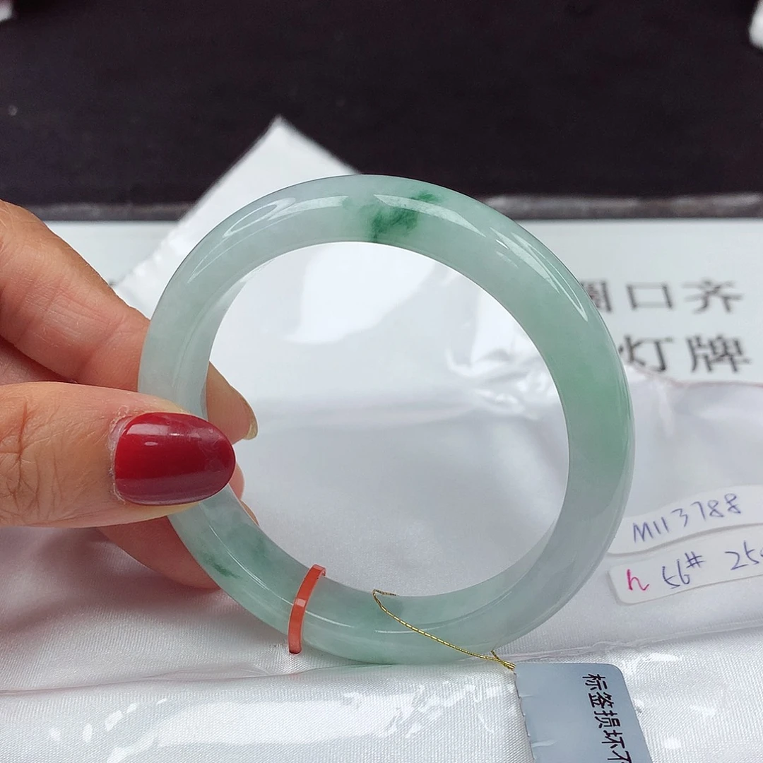 翡翠手镯未镶嵌56圈3788