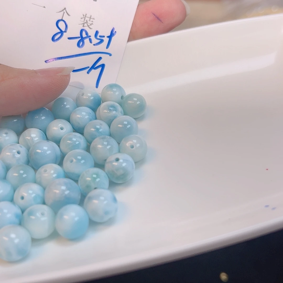 针钠钙石（海纹石）未镶嵌珠宝半成品34 。