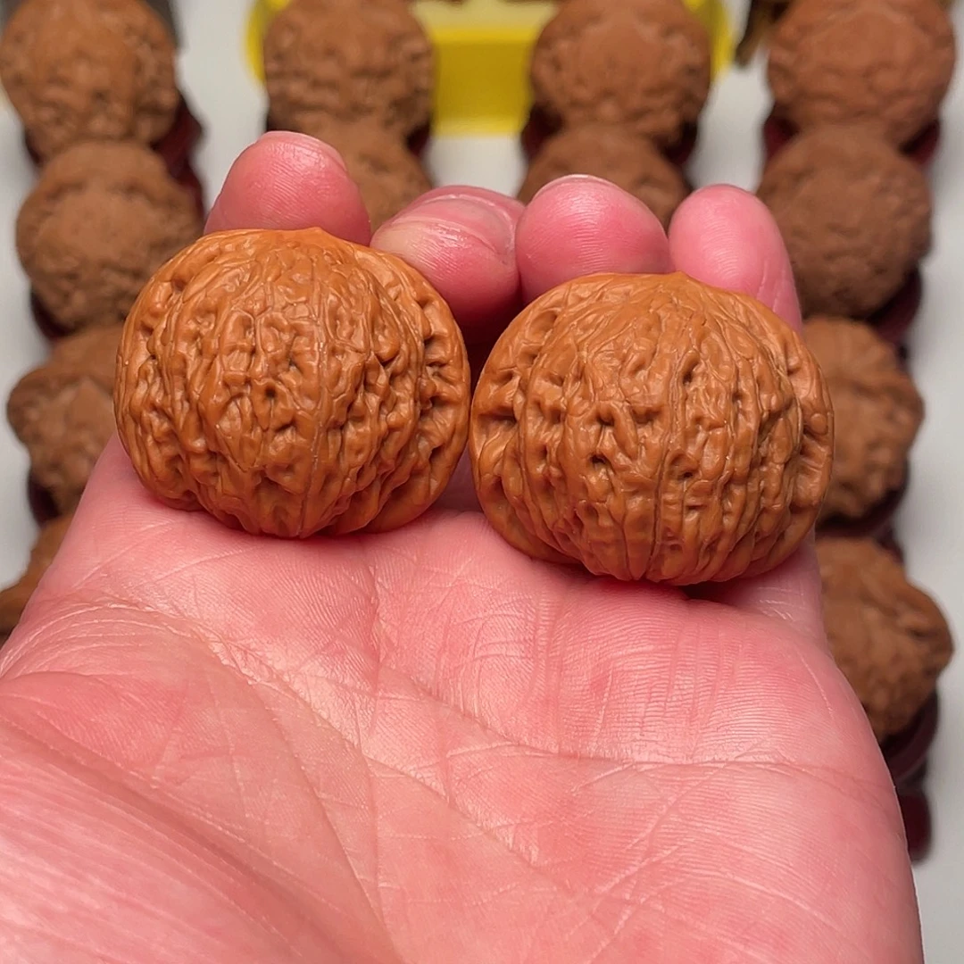 文玩核桃吊坠铁锤