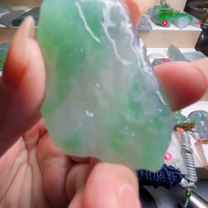 颈饰未镶嵌翡翠天然翡翠