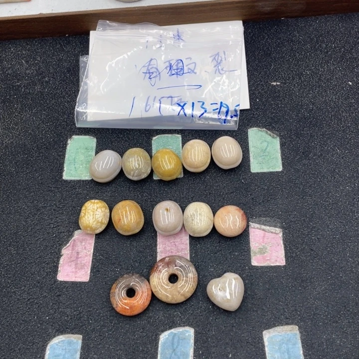 ～***～硅化珊瑚（珊瑚玉）合金颈饰