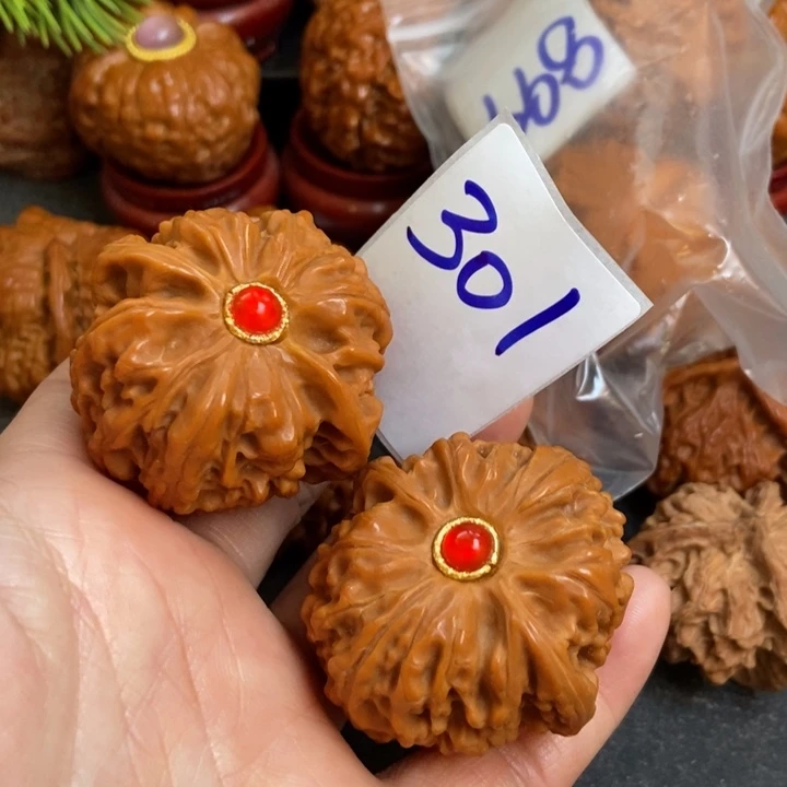 把件文玩核桃狮子301