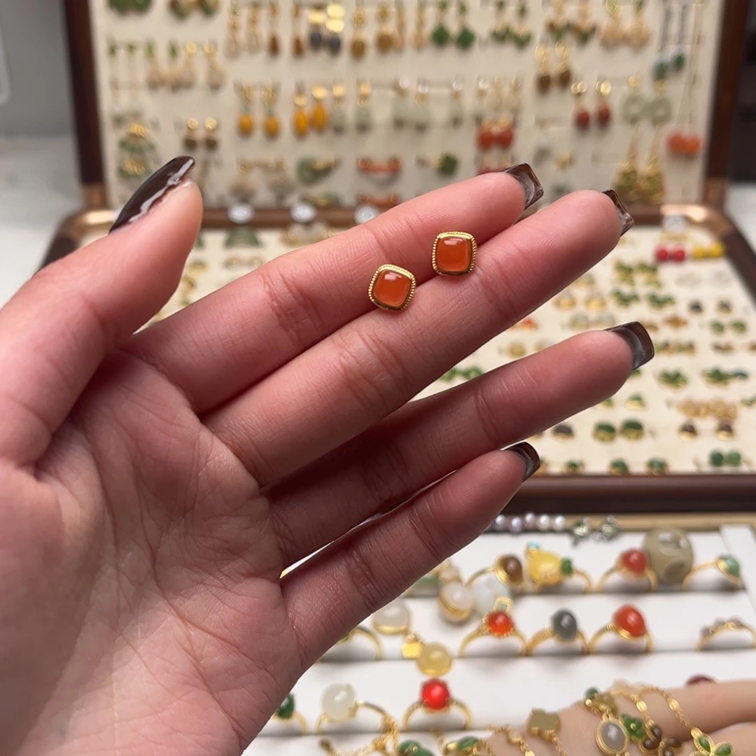 和田玉银S925镀金镶嵌耳坠