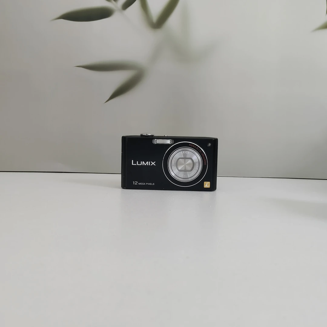 9新 Panasonic/松下 FX48 ccd相机1200万像素5倍光学变焦冷白皮