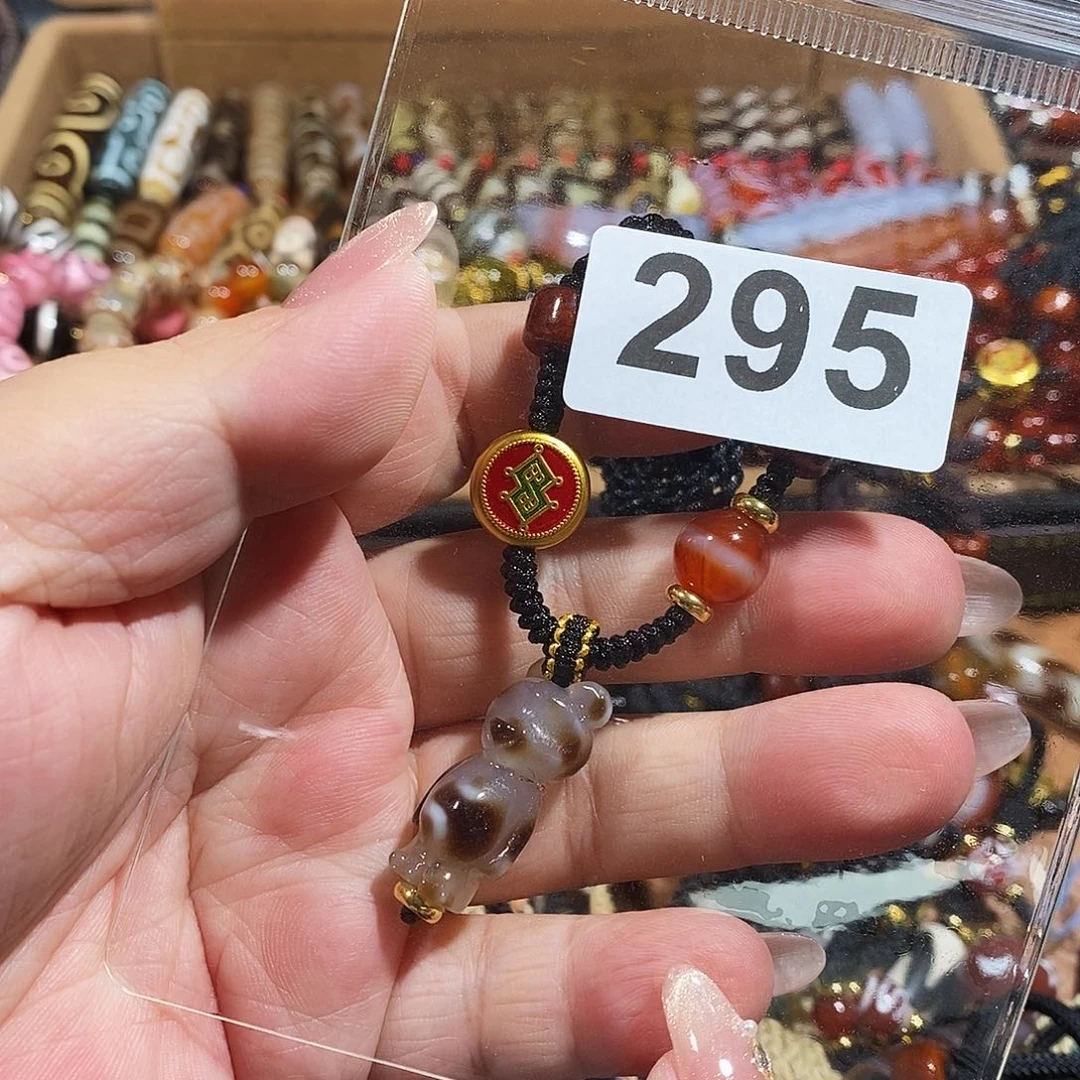 未镶嵌颈饰玛瑙/玉髓