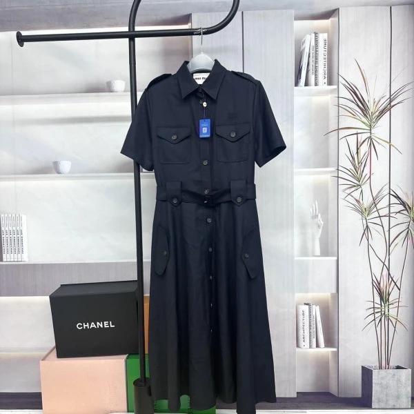 妃鱼/谬谬/丝缎、羊毛、亮片/连衣裙/95新/M6/17