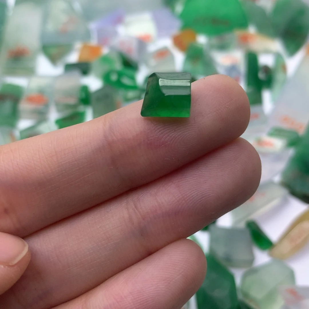 定制翡翠未镶嵌缅甸翡翠原石