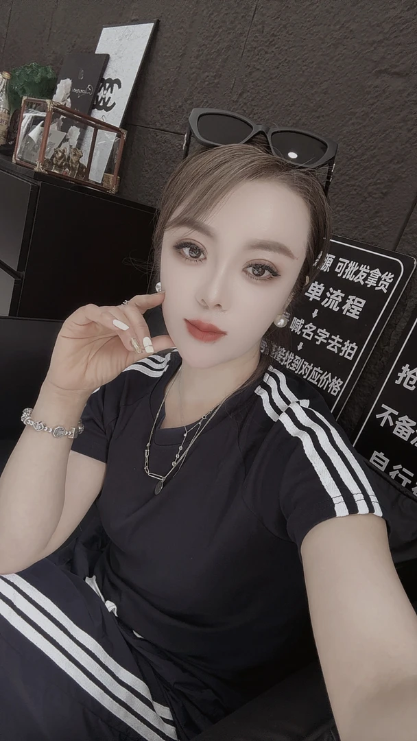 短袖休闲单肩时尚拼接套装圆领极简风纯色T恤螺纹